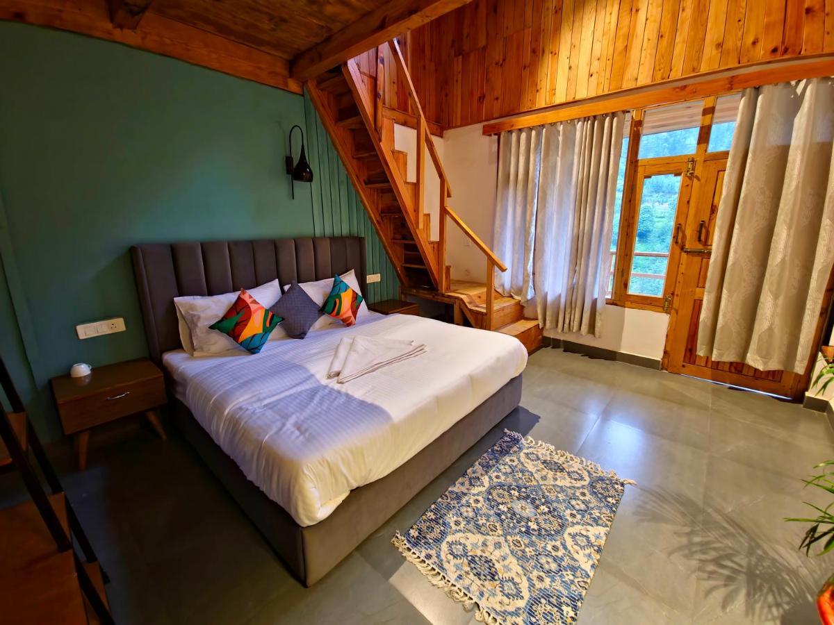 Hotel Peppy Nomads Luxuria Jibhi Exterior foto