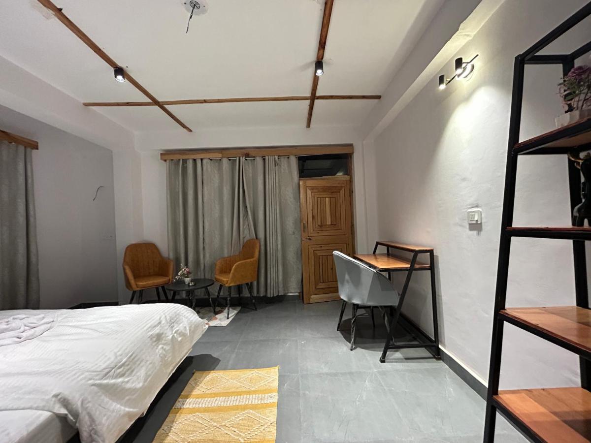 Hotel Peppy Nomads Luxuria Jibhi Exterior foto